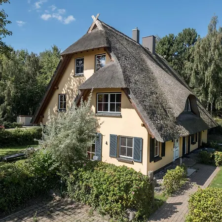 Kuestenwaldvilla In Dierhagen Сasa de vacaciones *